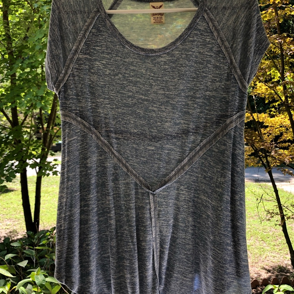 Short sleeve t shirt light blue